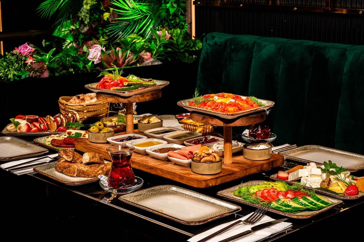 SALTANAT TURKİSH RESTAURANT - Image 3