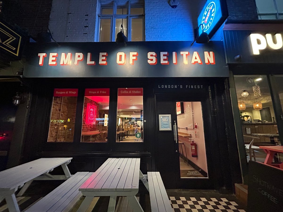 Laz @Camden - Image 3