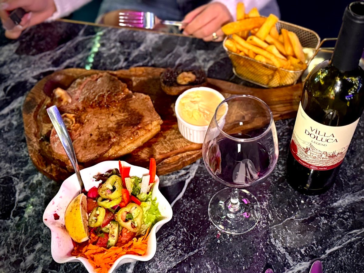 Lava Lounge - Image 3