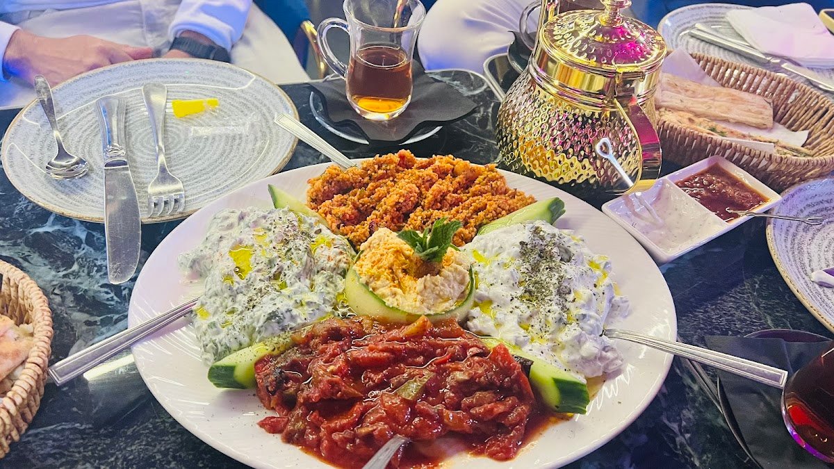 Lava Lounge - Image 5